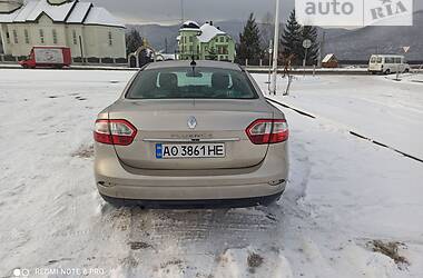 Седан Renault Fluence 2010 в Хусті