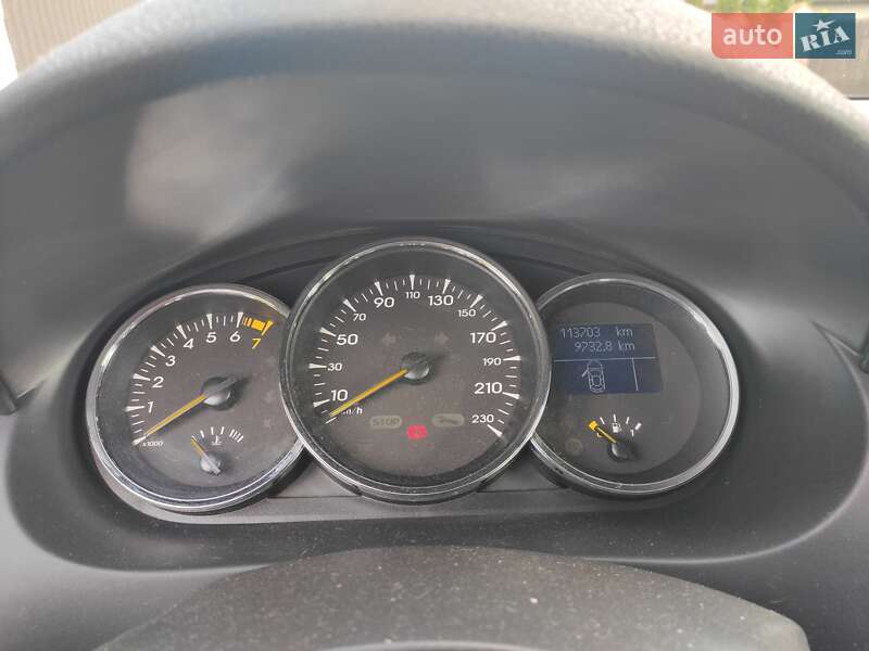 Седан Renault Fluence 2010 в Черновцах