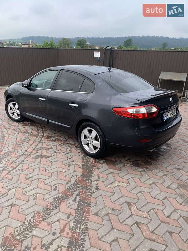 Седан Renault Fluence 2011 в Надвірній