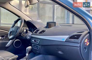 Седан Renault Fluence 2012 в Калуші