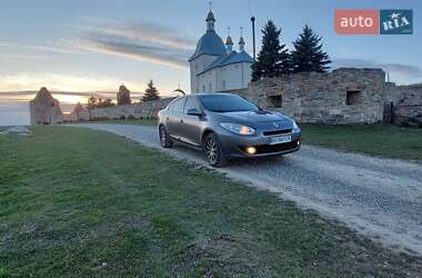 Седан Renault Fluence 2010 в Тернополі