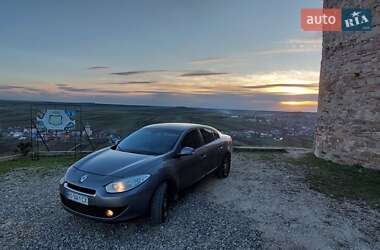 Седан Renault Fluence 2010 в Тернополі