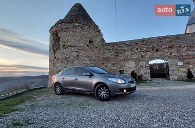 Седан Renault Fluence 2010 в Тернополі