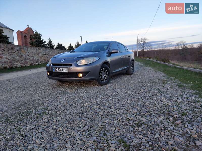 Седан Renault Fluence 2010 в Тернополі