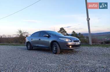 Седан Renault Fluence 2010 в Тернополі