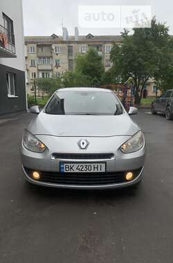 Седан Renault Fluence 2010 в Кременце