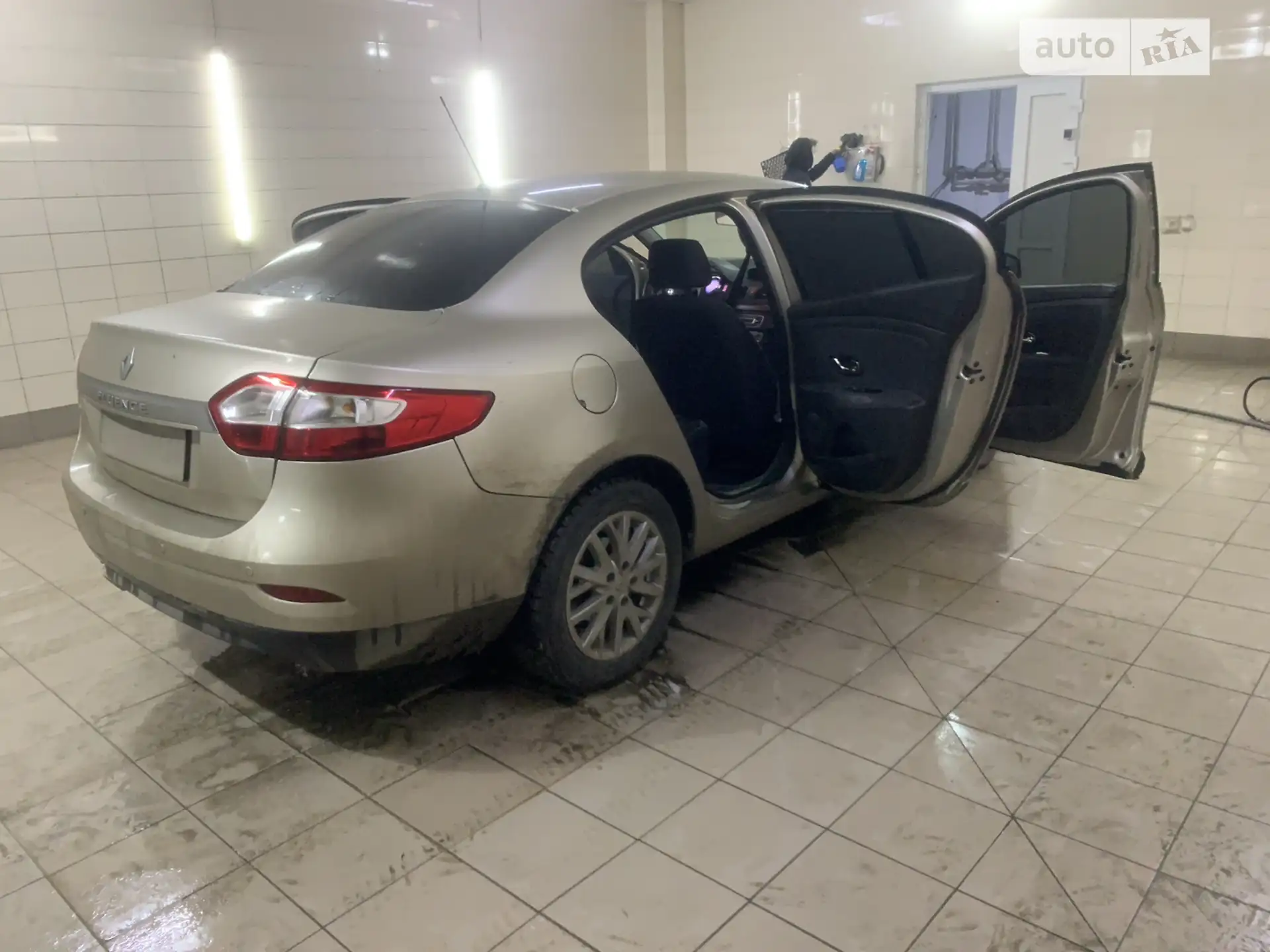 2016 Renault Fluence - мініатюра 12