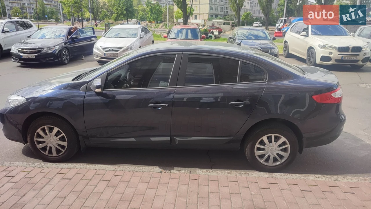 2011 Renault Fluence - мініатюра 21