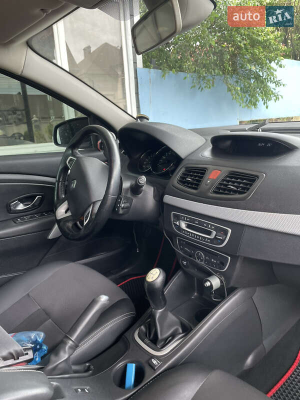 Седан Renault Fluence 2011 в Черновцах
