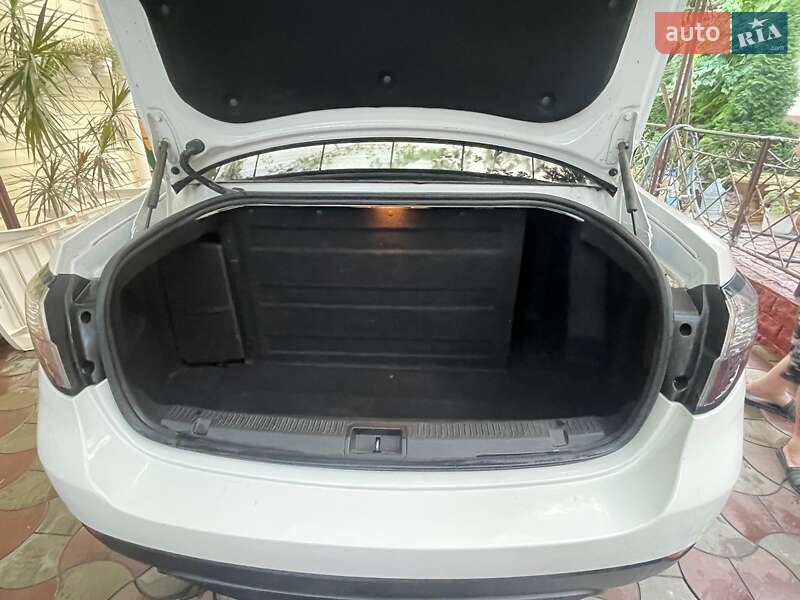 Седан Renault Fluence 2011 в Одессе