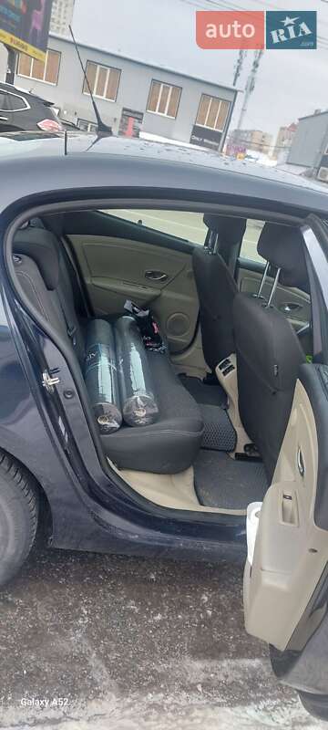 Седан Renault Fluence 2011 в Киеве