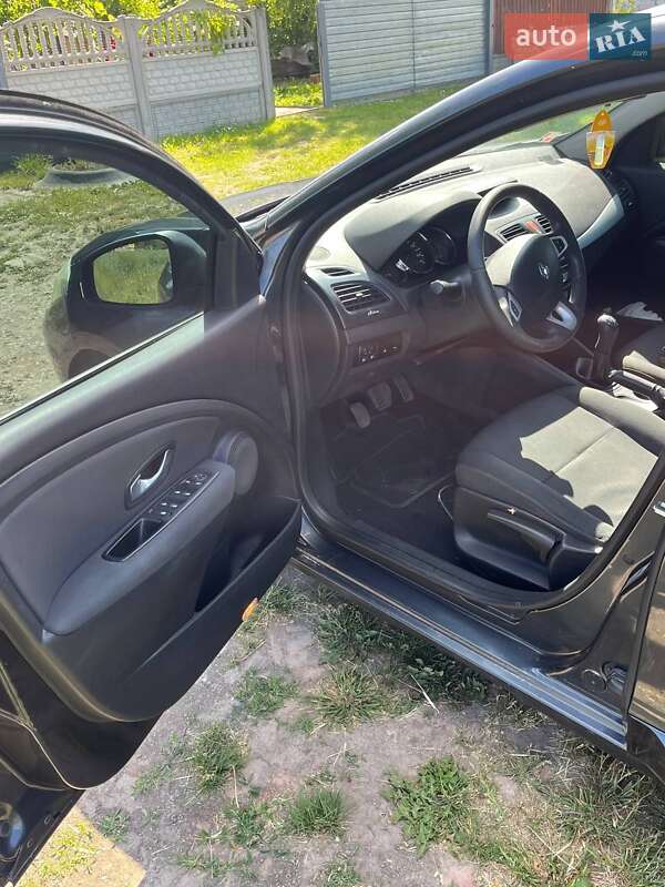 Седан Renault Fluence 2010 в Шепетовке