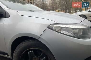 Седан Renault Fluence 2015 в 
