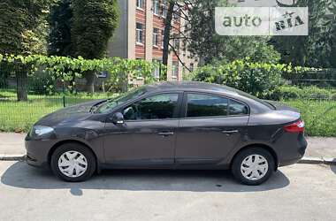 Седан Renault Fluence 2013 в 