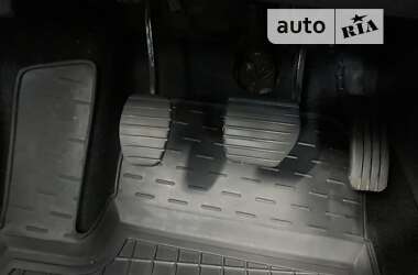 Седан Renault Fluence 2013 в 