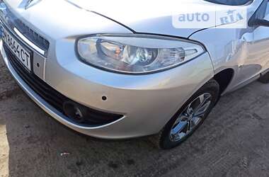 Седан Renault Fluence 2010 в Сумах