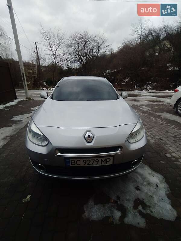 Седан Renault Fluence 2010 в Львове