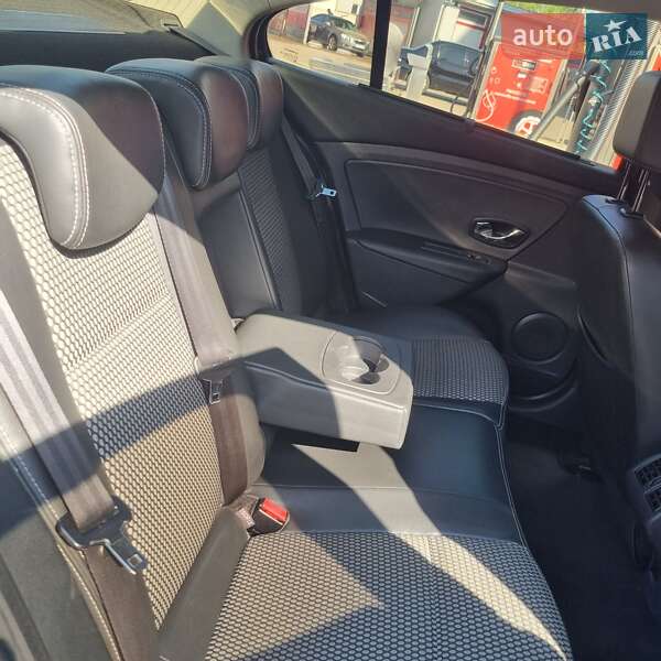 Седан Renault Fluence 2012 в Киеве