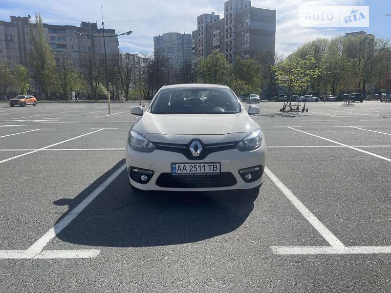 Седан Renault Fluence 2015 в Киеве