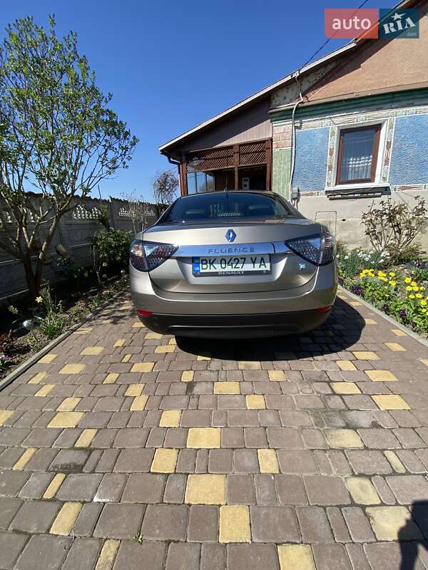 Седан Renault Fluence 2012 в Ровно