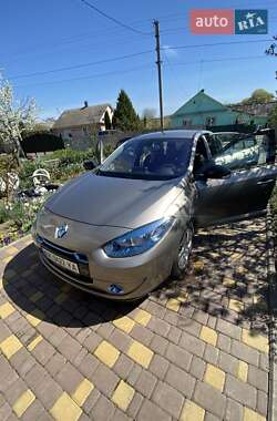 Седан Renault Fluence 2012 в 