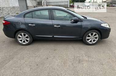 Седан Renault Fluence 2010 в Львові