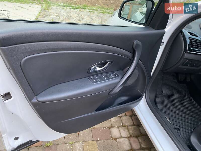 Седан Renault Fluence 2016 в Полтаві