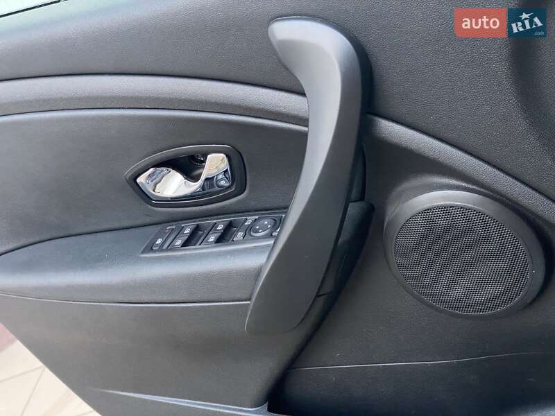 Седан Renault Fluence 2016 в Полтаві