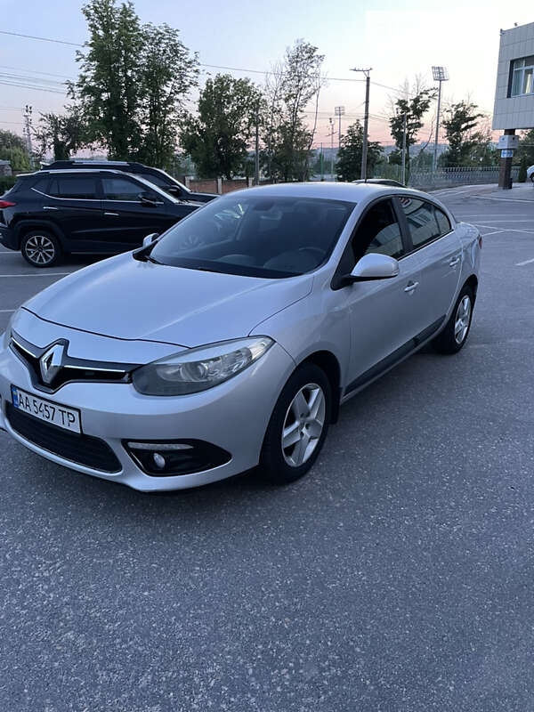 Седан Renault Fluence 2015 в Кропивницком