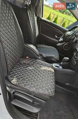 Седан Renault Fluence 2011 в Самборе