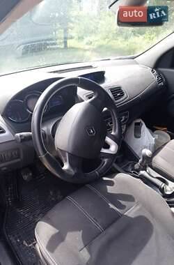 Седан Renault Fluence 2013 в Вараше