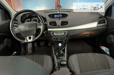 Седан Renault Fluence 2012 в Южноукраїнську