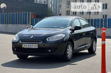 Седан Renault Fluence 2010 в Киеве