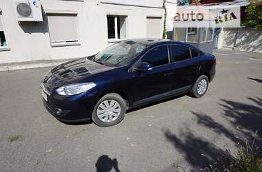 Седан Renault Fluence 2010 в Киеве