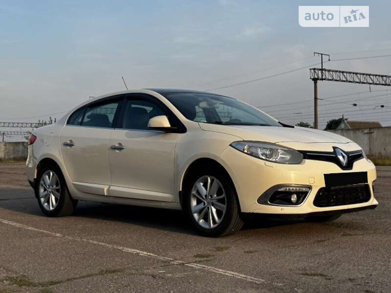 Седан Renault Fluence 2013 в Коростене