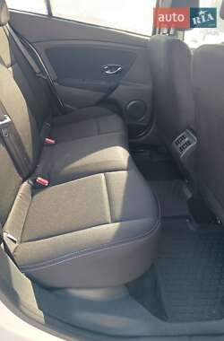 Седан Renault Fluence 2013 в 