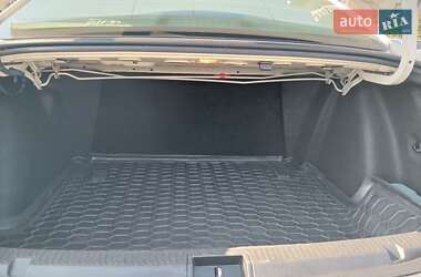 Седан Renault Fluence 2013 в 