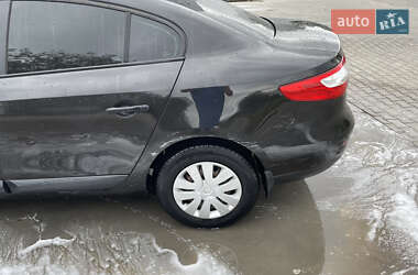 Седан Renault Fluence 2011 в 