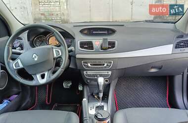 Седан Renault Fluence 2011 в 