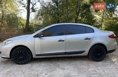 Седан Renault Fluence 2011 в 