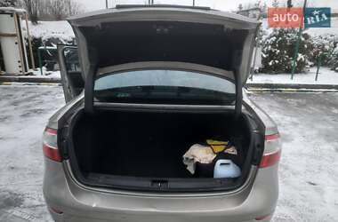 Седан Renault Fluence 2010 в 