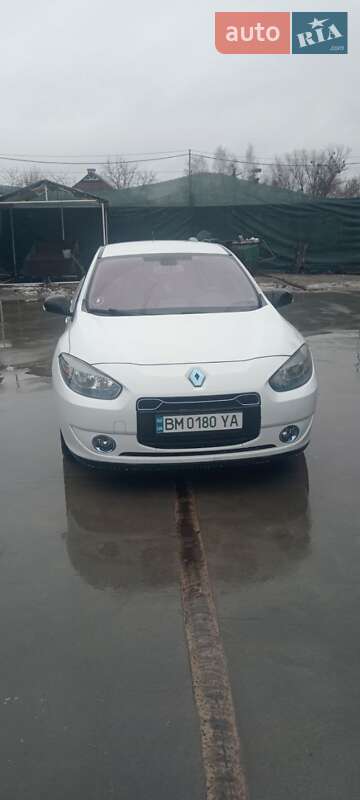 Седан Renault Fluence 2012 в Ромнах