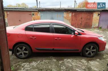 Седан Renault Fluence 2010 в 