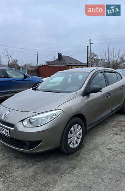 Седан Renault Fluence 2010 в 