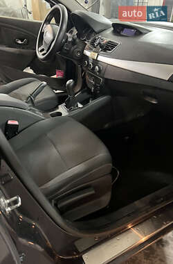 Седан Renault Fluence 2010 в 