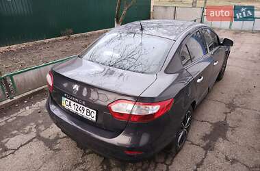 Седан Renault Fluence 2012 в 