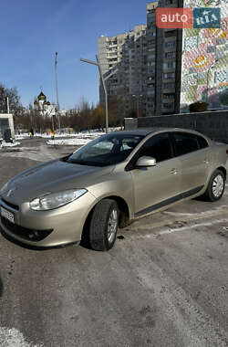 Седан Renault Fluence 2010 в 