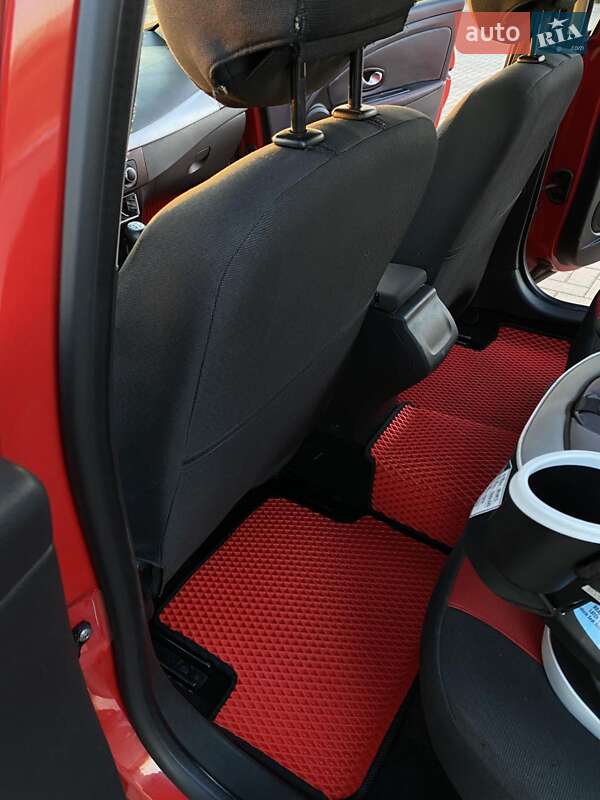 Седан Renault Fluence 2010 в Хмельницком