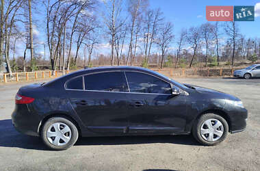 Седан Renault Fluence 2011 в 