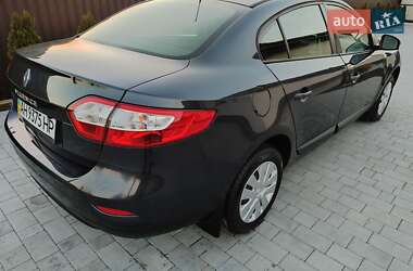 Седан Renault Fluence 2012 в 